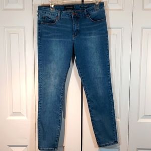 Tahari Skinny Jeans